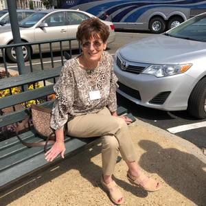 Meet your Posher, Cecilia